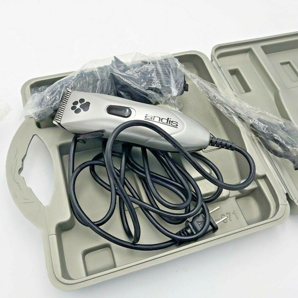 Andis Pet Trimmer Model PM-3 with 8 Adapters Varying Lengths Scissors Hard Case